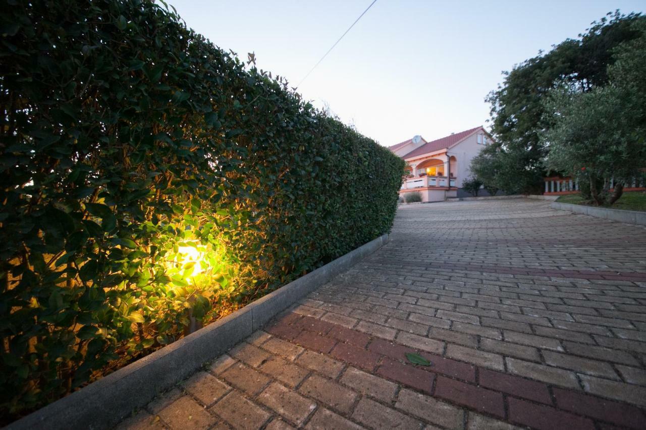 Holiday Home Antonio Dracevac Ninski Bagian luar foto